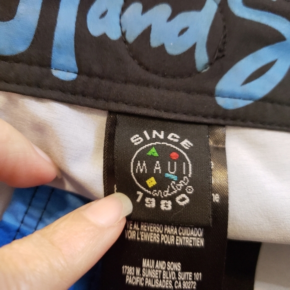 Maui and Sons size 32 - Picture 6 of 7